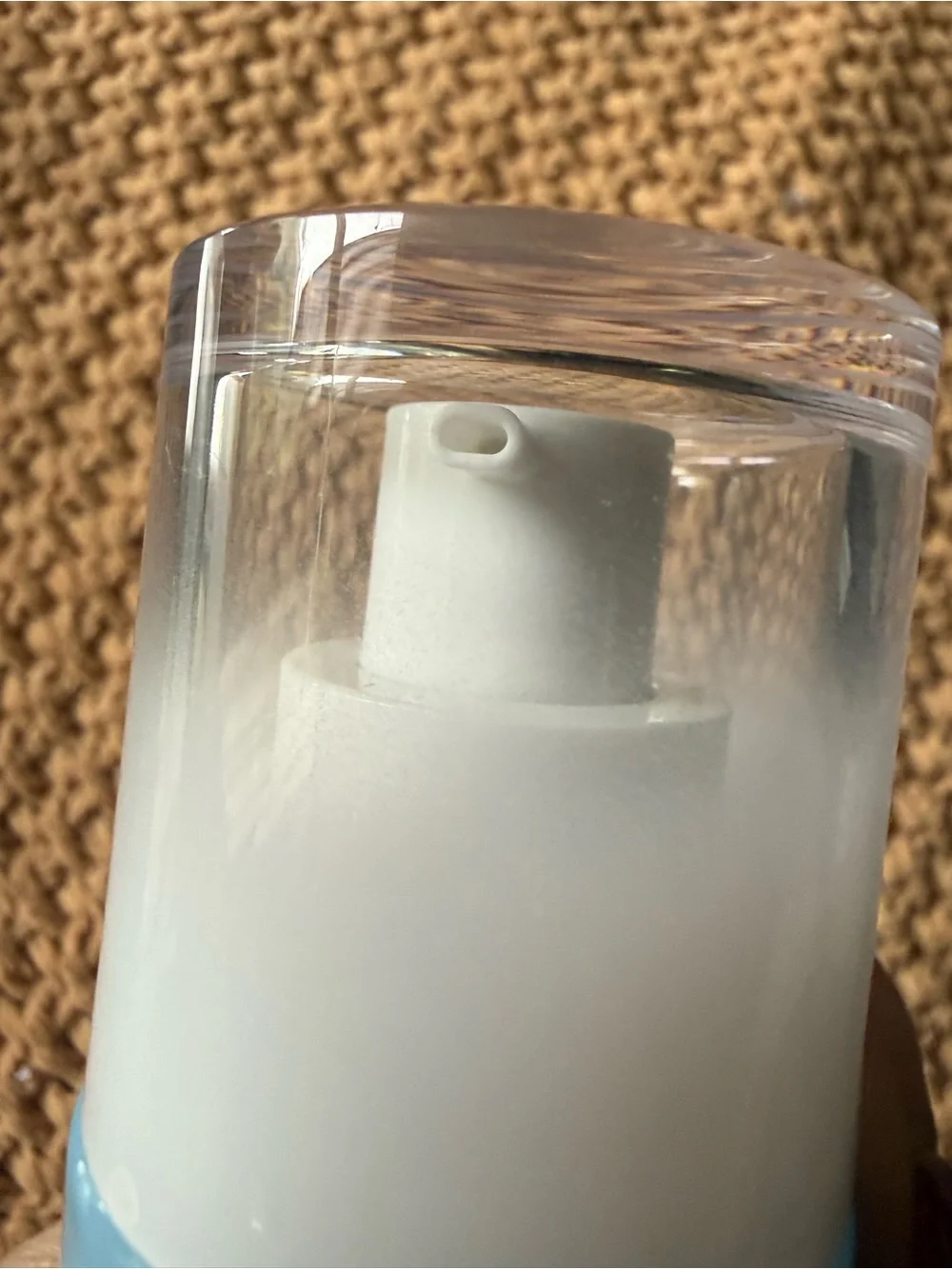 LANEIGE Light Blue Essential Balancing Emulsion - Hydrating Moisturizer